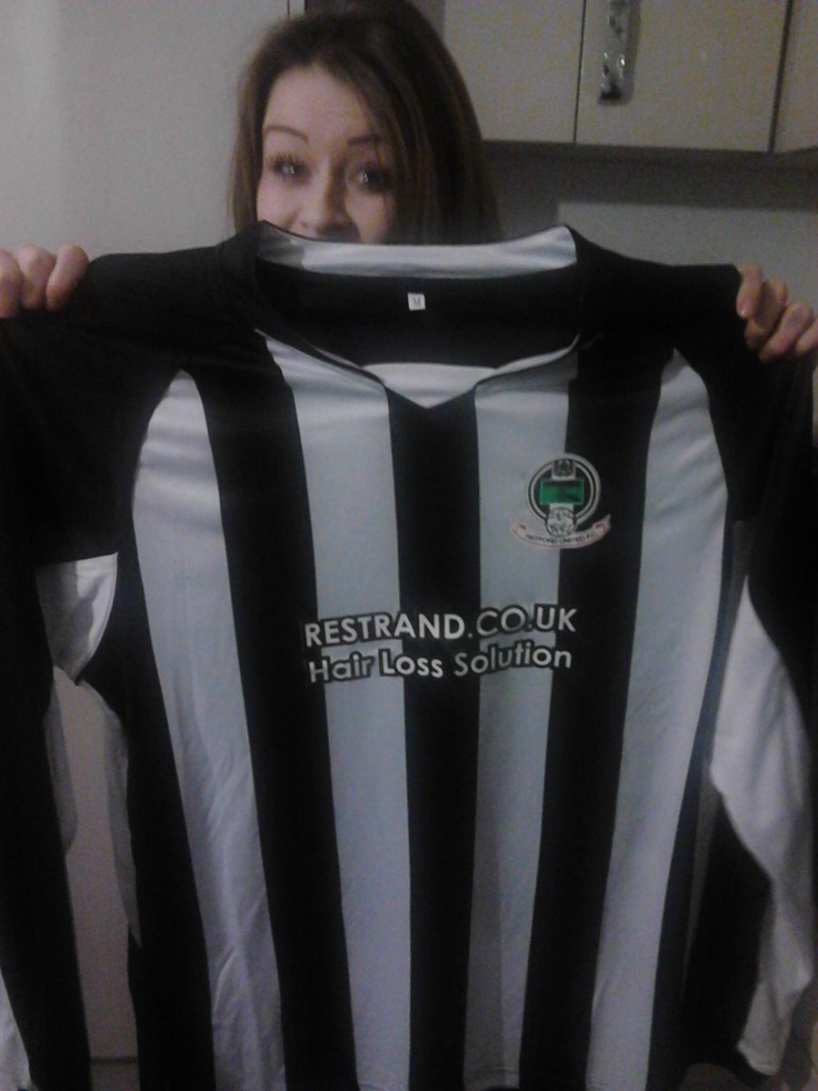 RetfordUjfc's tweet photo. Many thanks to http://t.co/QoERQDSY76 new kit sponsors to our U15 girls. http://t.co/lR8Ha6UFpM
