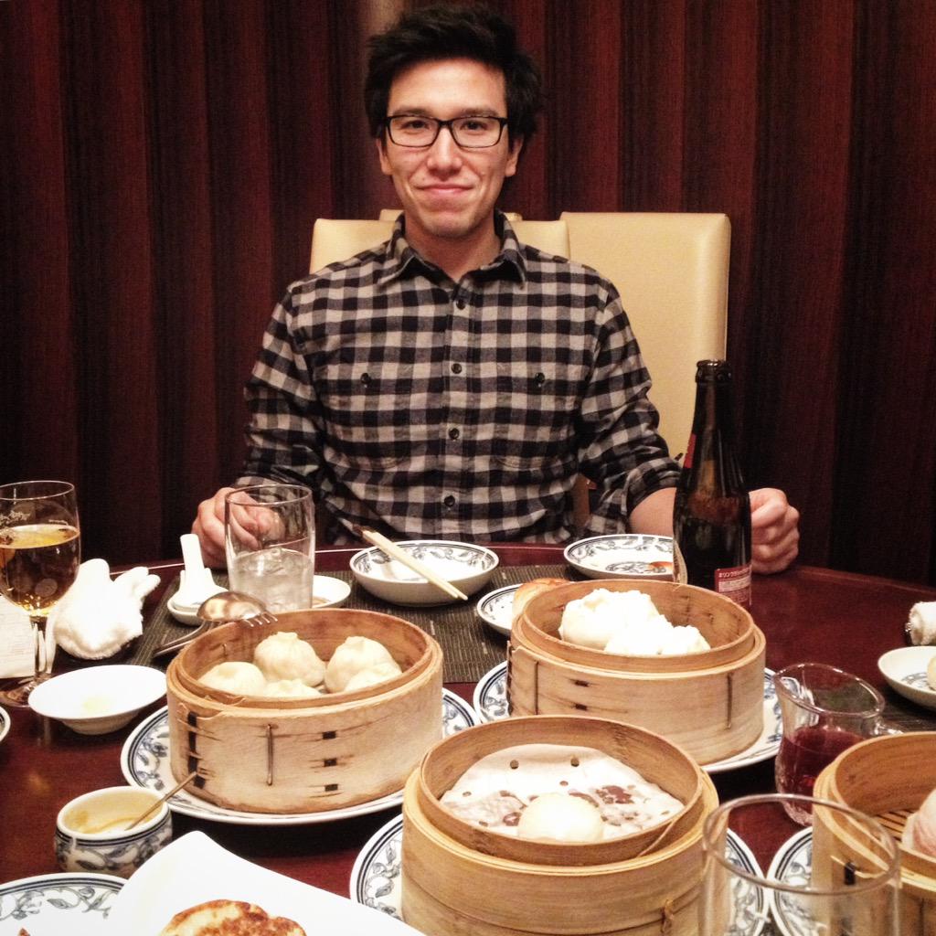 tftfrock's tweet photo. @ed_elliotminor on Cloud 9 having a very Asian moment! 👲 #bigasiandumpling http://t.co/j0RisWhelj