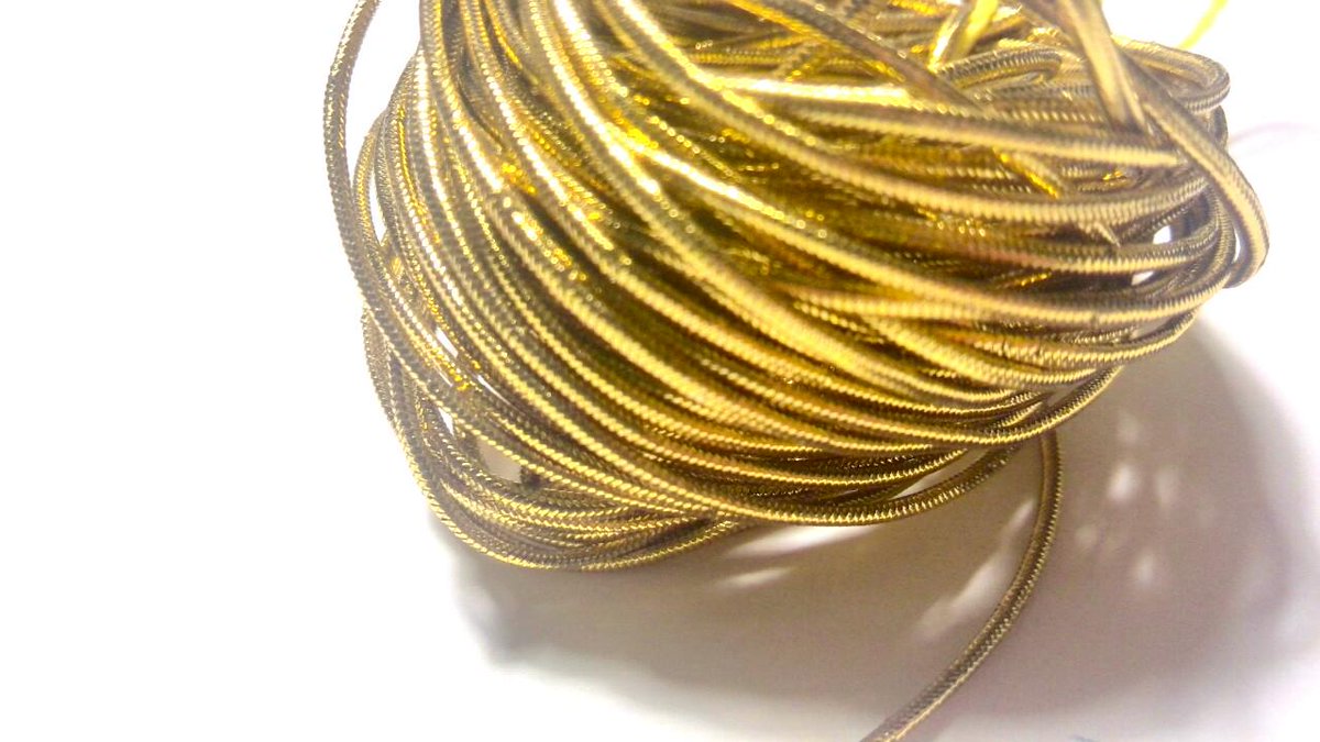 Que_Cuchi's tweet photo. 10 mètres du #FilElastique doré http://t.co/e3Ssarrrka #LoisirCréatif #createurbijoux #quecuchi #Montpellier http://t.co/DY71RF4PA4
