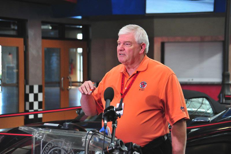 CorvetteBlogger's tweet image. @CorvetteMuseum Director Wendell Stode Honored by KY Non-Profit Group ow.ly/TmxFR #Corvette