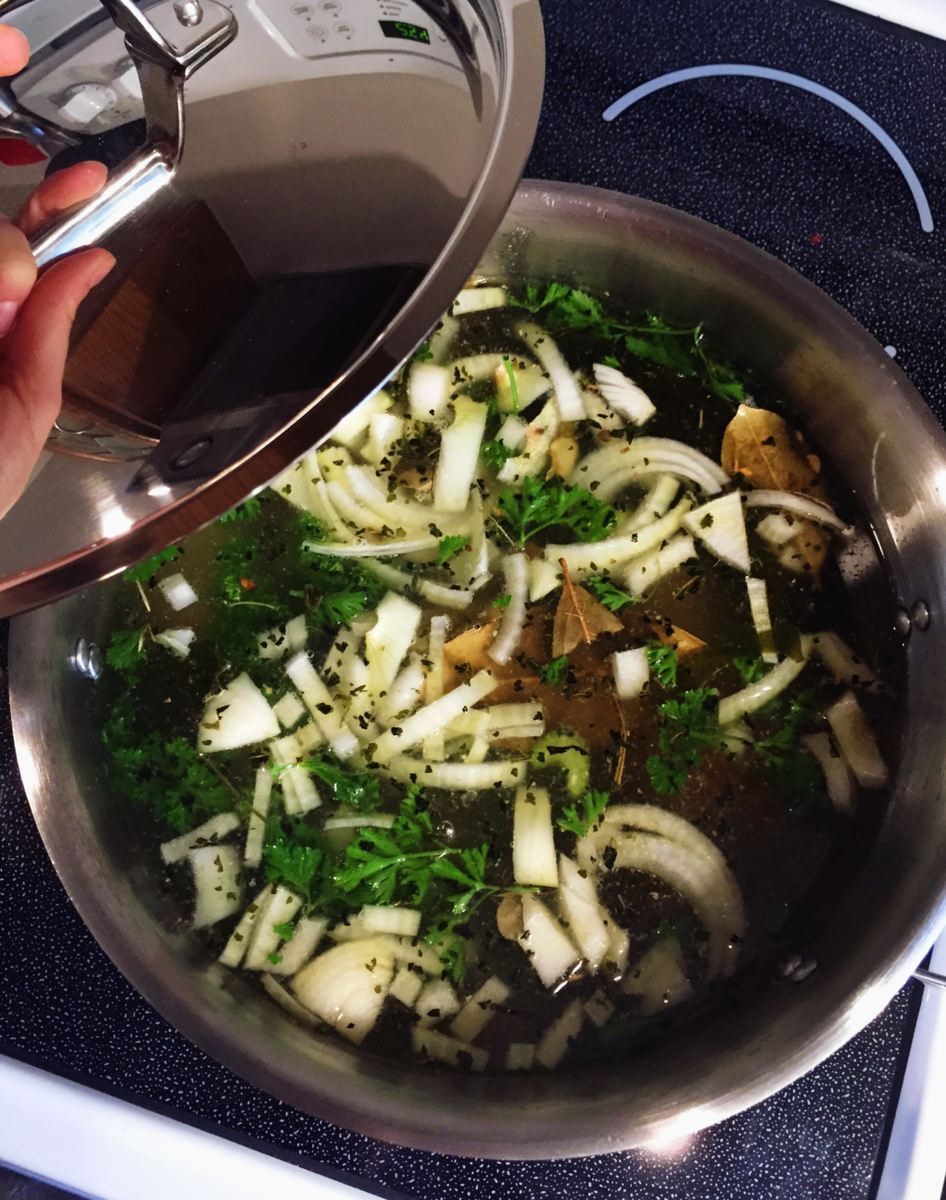 plentyfullme's tweet photo. Bone Broth for Gut Health https://t.co/KA8PmXQQCn http://t.co/Zqum0Oi3Y4