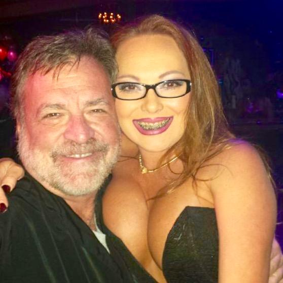 LLovehands's tweet photo. Me and my good friend Mike South. Love that man he is awesome. http://t.co/59noCSigzz