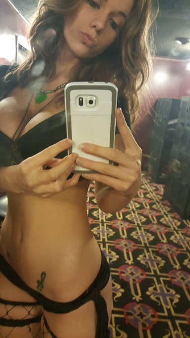 Kisses♡ http://t.co/Rn0Yw3aaQu<a href="/tag/playtime"class="tags"><span>#playtime</span></a>