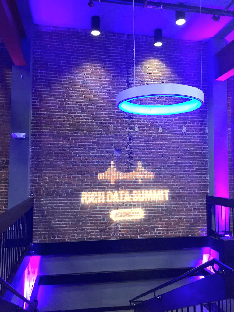 crowdgenbyappen's tweet image. Let's get this party started! The welcome reception starts in T-1 hour. 

#RichDataSummit