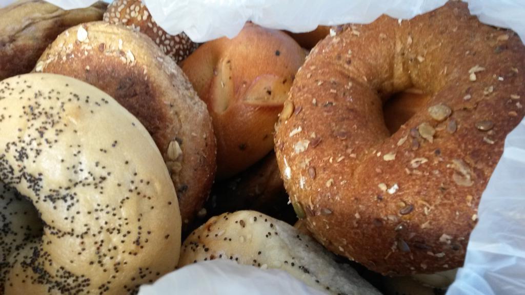 A little morning #nosh from <a href="/NoahsBgls/">Noah's Bagels (unofficial)</a>... Thanks for the #donation to the #seeyourselfdifferently #PSA!