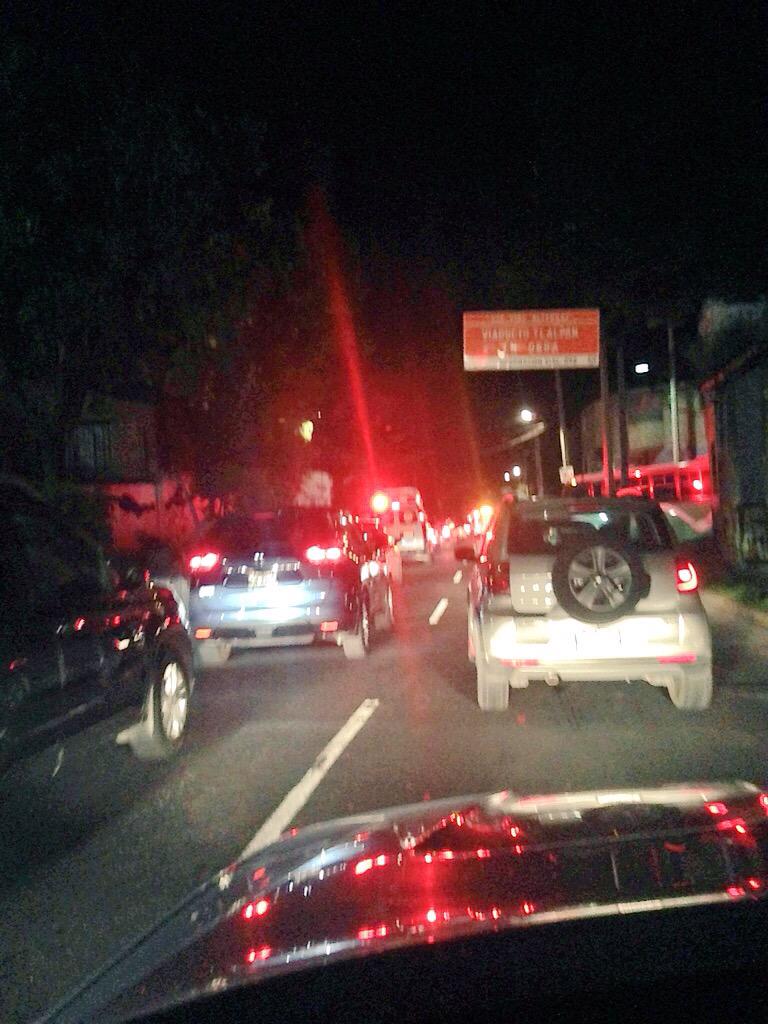 nampudia's tweet photo. @Claudiashein Caos desde las 5:45 am diario Fed a Cuern. http://t.co/0xB71kX23p