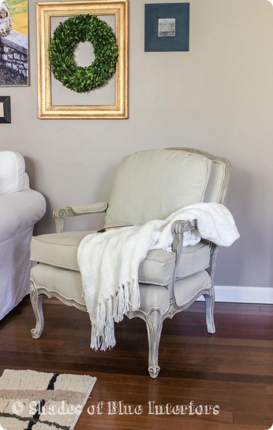 All_Decor_News's tweet image. Reupholstered French Chairs with Weathered Gray Frame ow.ly/35sH74 #frenchchairs #Reupholstered