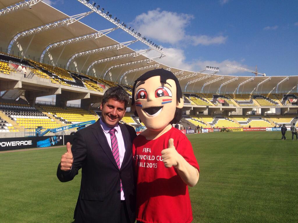 gorecoquimbo's tweet photo. Vamos a vivir la fiesta del Fútbol #mundialsub17 TODO LISTO #brasil #inglaterra #nigeria #croacia #repcorea #guinea http://t.co/VRwxx9NqNm