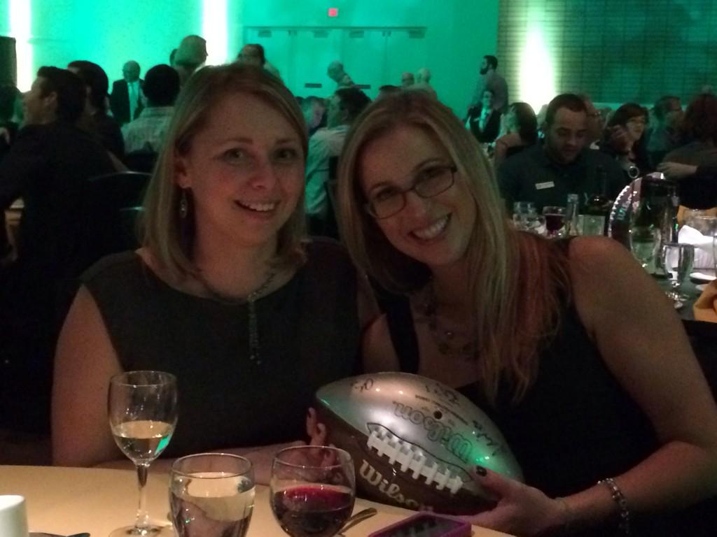ebuckled's tweet photo. Laces out! #AnnualDinner51 http://t.co/cWPCT4v6Oj