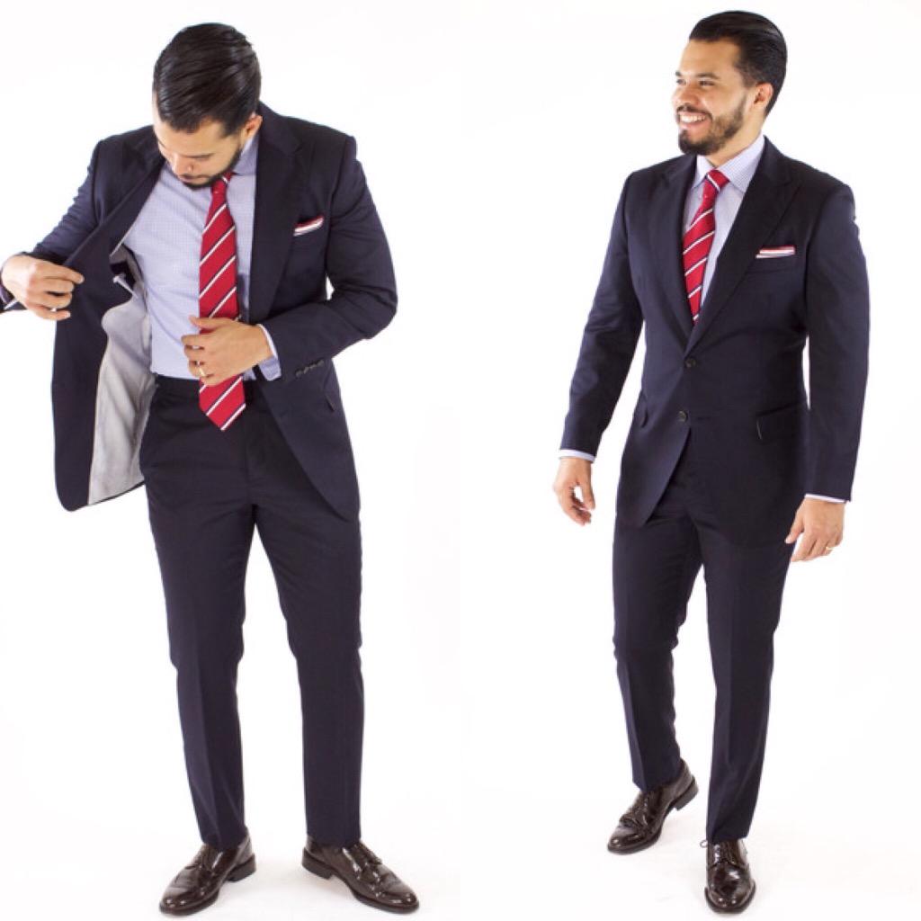 Estuniga1's tweet photo. New Suit Alert. Our Classic Navy suit woven from a luxurious wool/cashmere blend

http://t.co/GRHIfsPo60 http://t.co/t74Ai0mY57
