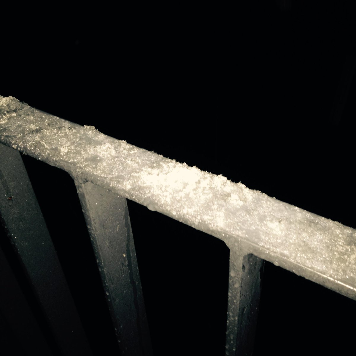 HMDMR_official's tweet photo. der erste #schnee !
perfektes #AVformat2 wetter. ab ins @dntweimar 15.10.15 #weimar http://t.co/TUypQ7ToJS