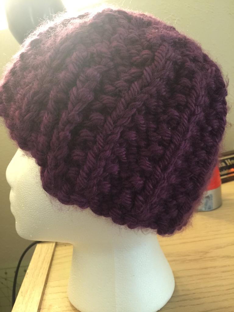 edna_horton's tweet photo. I make hats and scarves http://t.co/C8CTQAYd1D