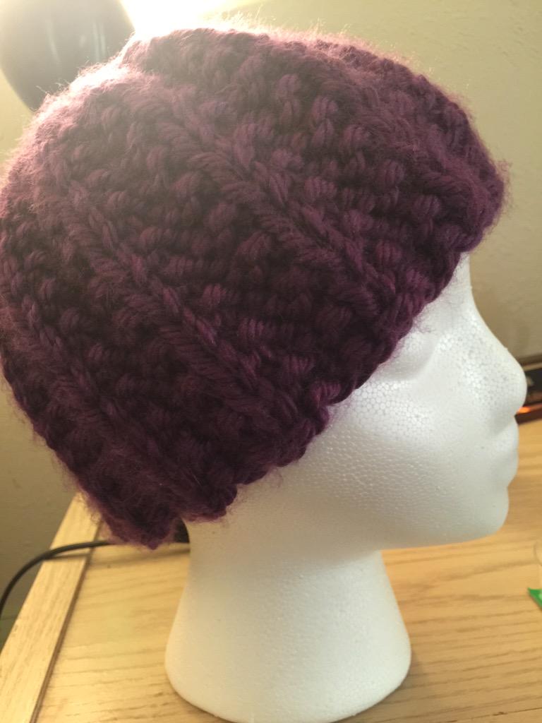 edna_horton's tweet photo. I make hats and scarves http://t.co/C8CTQAYd1D