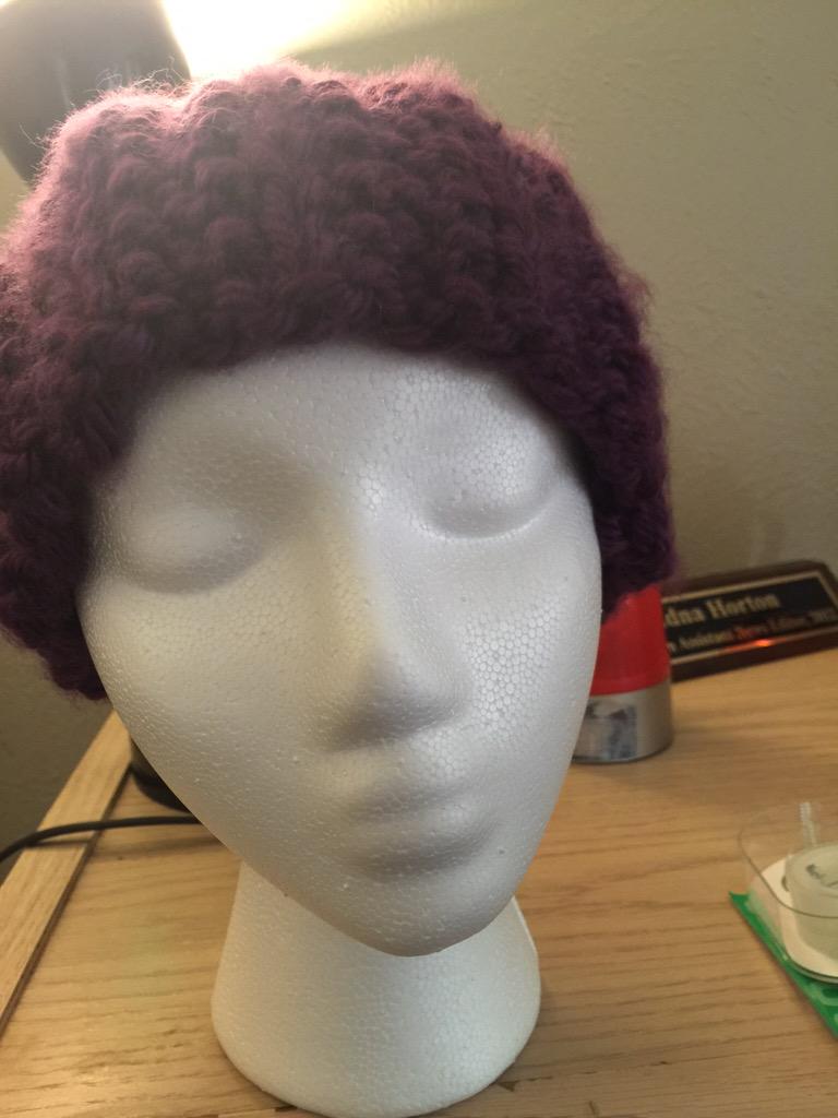 edna_horton's tweet photo. I make hats and scarves http://t.co/C8CTQAYd1D