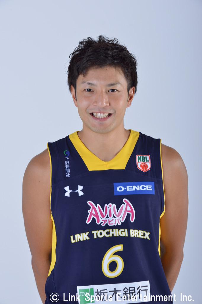 BrexTell's tweet photo. ＃6小林 大祐選手
ポジション：G/F
身長/体重：189cm/88kg
誕生日：1987/6/24
出身：福岡県
ニックネーム：ダイス・ダイスケ
《BREXの魅力》日本一熱い応援
《自分を動物に例えると》犬
好きな選手に投票してね http://t.co/iqYmxVpyxS