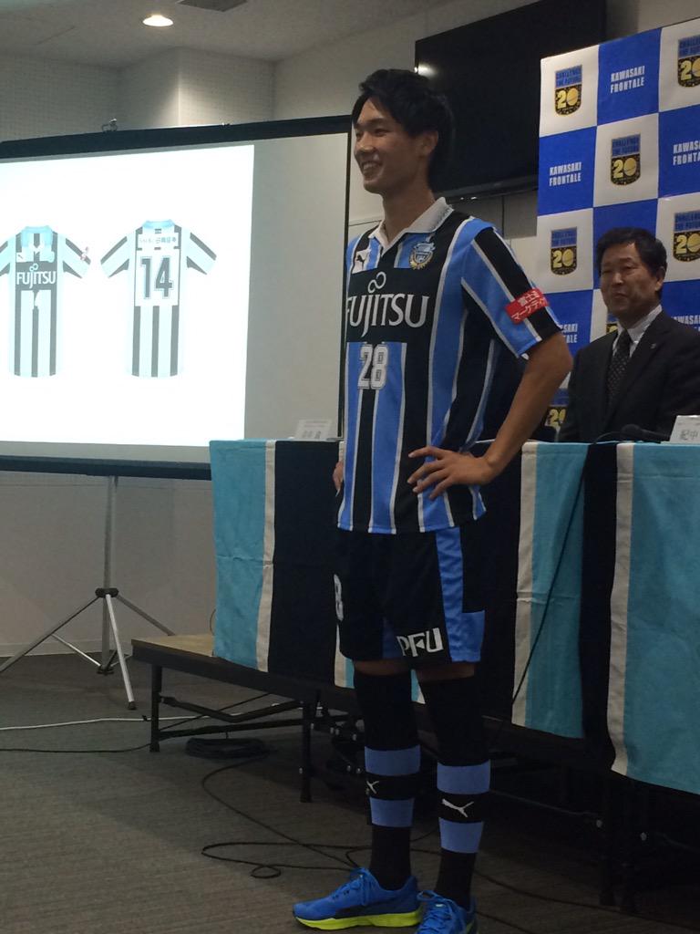 川崎フロンターレ 原点回帰 の16新ユニフォームを発表