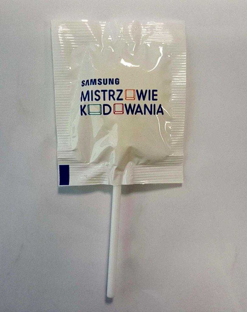 J_Labudda's tweet image. centrali nie przenieśli, ale przyszły lizaki. Pamiętajcie że trwa #codeweek2015 @M_Kodowania @SamsungPolska