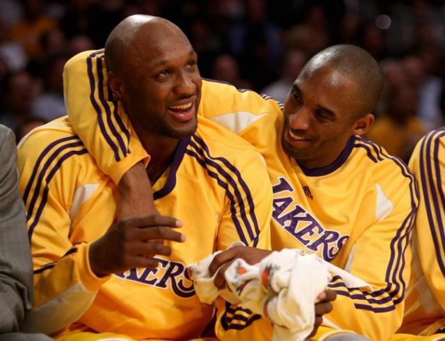 DannyY808's tweet photo. prayers up for lamar odom 😔🙏 http://t.co/vCdfJtwueu