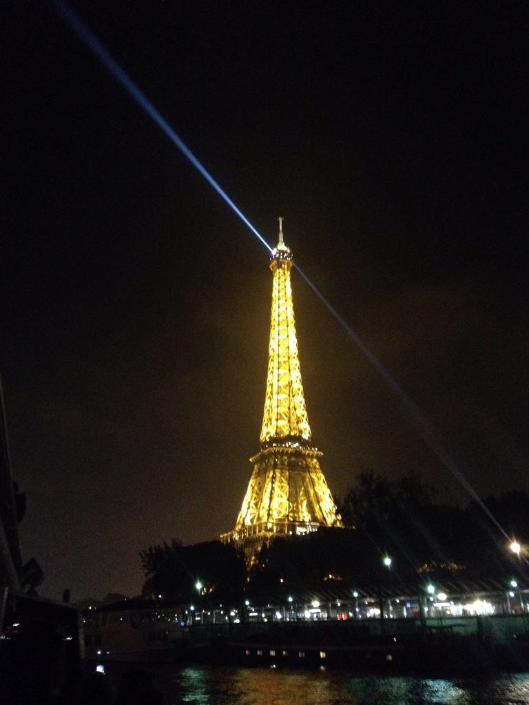 Noche increíble en París