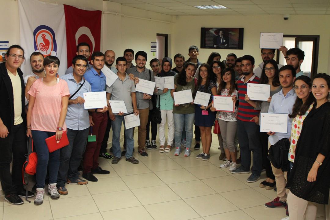 Genç Dostu Kentler Çalıştayı, Kent Konseyimiz tarafından gerçekleştirildi..Tüm katılımcı gençlere teşekkür ediyoruz.