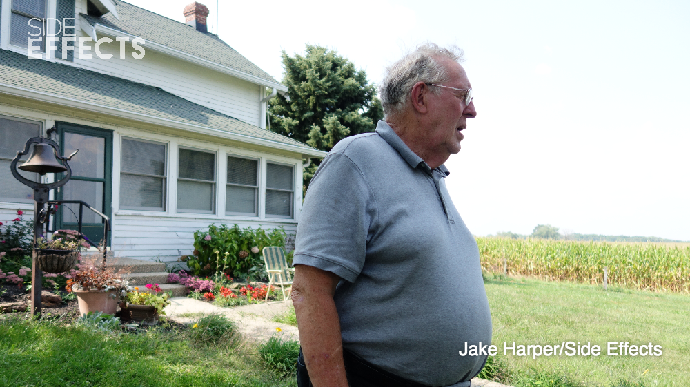 SideEffectsNews's tweet photo. Sickened By Smells, Retired Farmer Looks To Challenge Indiana’s Right To Farm Law: http://t.co/RRbE74J4we http://t.co/6pZ5LbhK1Q