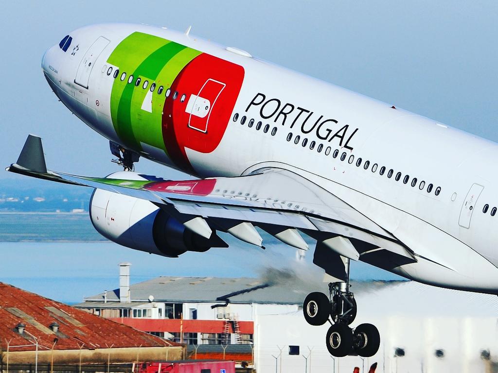 TicketGhana's tweet image. Enjoy very low fares on TAP Portugal to many destinstions worldwide, Visit TicketGhana.com &amp;amp; BOOK A FLIGHT
