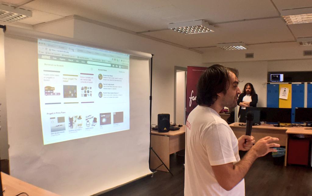 FacilityLive's tweet image. #Coding4KidsPV:arriva il momento più divertente!#scratch #codeweekeu #CodeEU Live #streaming goo.gl/VEMoT2