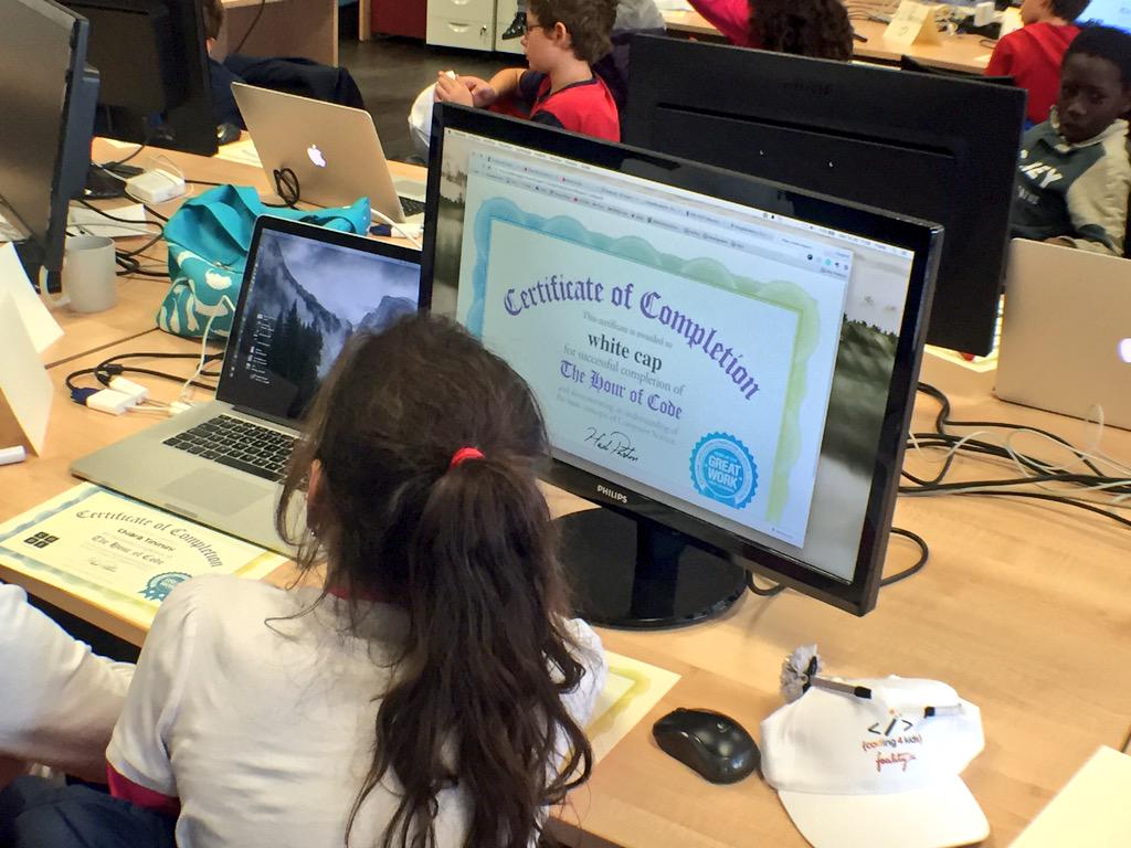FacilityLive's tweet image. #Coding4KidsPV:giochiamo c/ @scratch! Live #streaming:goo.gl/VEMoT2 #codeweekeu #CodeEU #eSkills