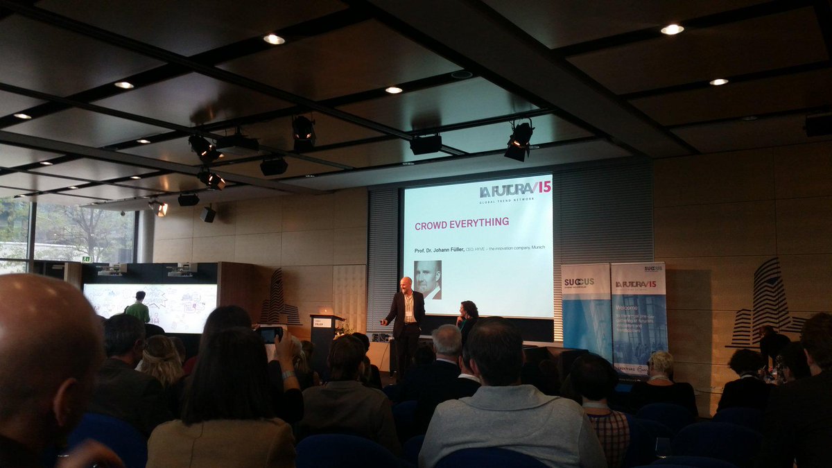 Johann Füller talking about Crowd Everything at the LaFutura in Vienna.