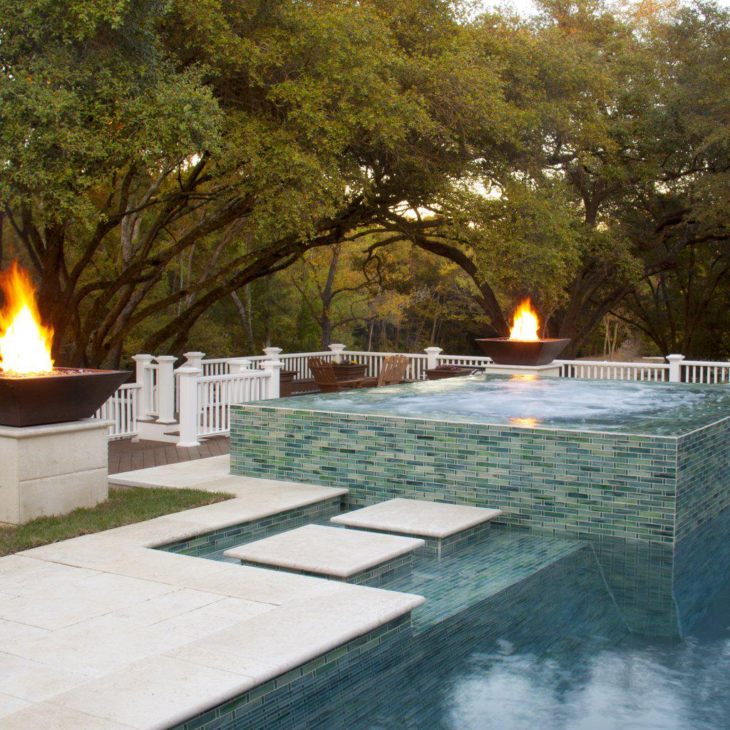 ScottDohmann's tweet photo. Birds eye view while in the hot tub. Very unique atmosphere. Tky to my clients for making it possible!  #staycation http://t.co/Ci1WN2kc6n