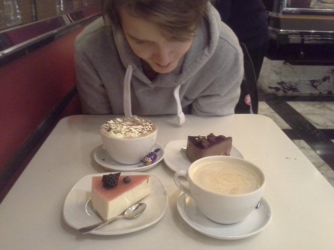 Watch Lasse Urpalainen's leaked NSFW photo on TwXstars