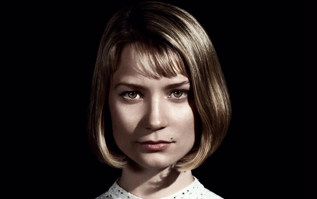 Happy 26th birthday to Mia Wasikowska. 