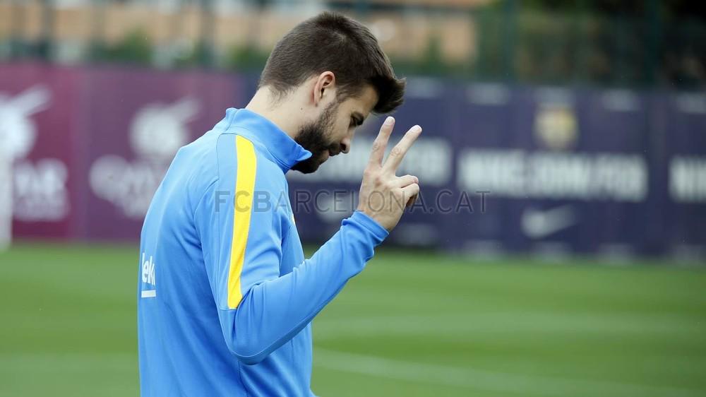 FCBarcelona_es's tweet image. [FOTOS] Las imágenes del entrenamiento con los internacionales de la selección española ow.ly/TnIAB