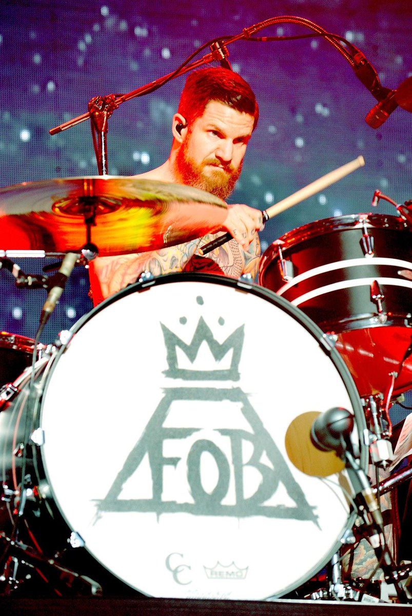 FallOutBoyInfo's tweet image. The Europe leg of the AB/AP tour night 1 kicks off tonight at Forest National Club in Brussels, Belgium. You ready?