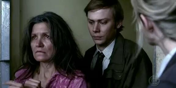 RikaItoInt's tweet image. Hard to tell who&apos;s the violent one.
#DomesticViolenceAwarenessMonth #ColdCaseCBS 1x04