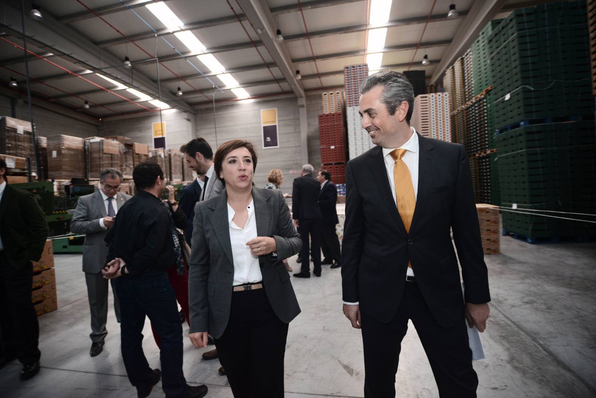 JuntaGranada's tweet photo. La empresa World Vypmar se instala en la zona empresarial del #PuertodeMotril con el apoyo de la Junta #LocalizaIn http://t.co/gmVeOMKhIk
