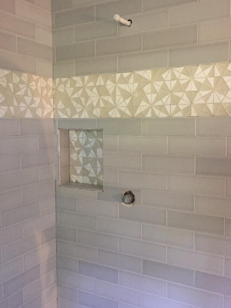 journeyofdoing's tweet photo. @artistic_tile and @Oceanside_Tile progress in the master bath! #projectrenovation http://t.co/8j7AOC3OTf