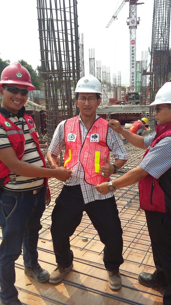 frans_FIFGROUP tweet picture