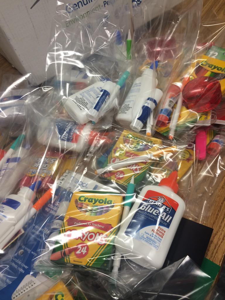 JAGReedHS's tweet photo. We have been working on care packages for children in the hospital 🏥💕 http://t.co/Ydi0TVE5Rr