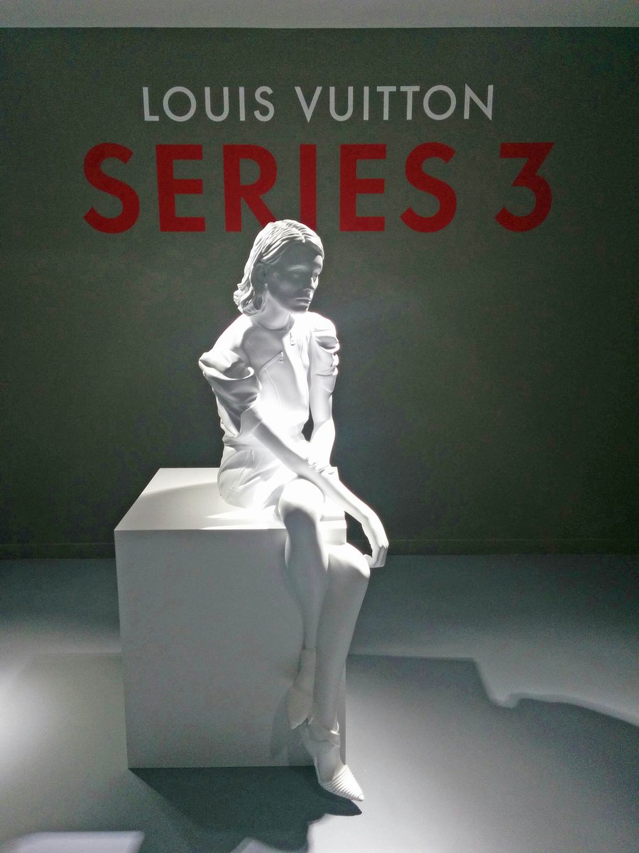 CarolineWDesign's tweet photo. My blog post on @LouisVuitton exhibition. http://t.co/vAnF1PfR6j #LVSERIES3 #fashion #blogger http://t.co/Vm0gewNsyf