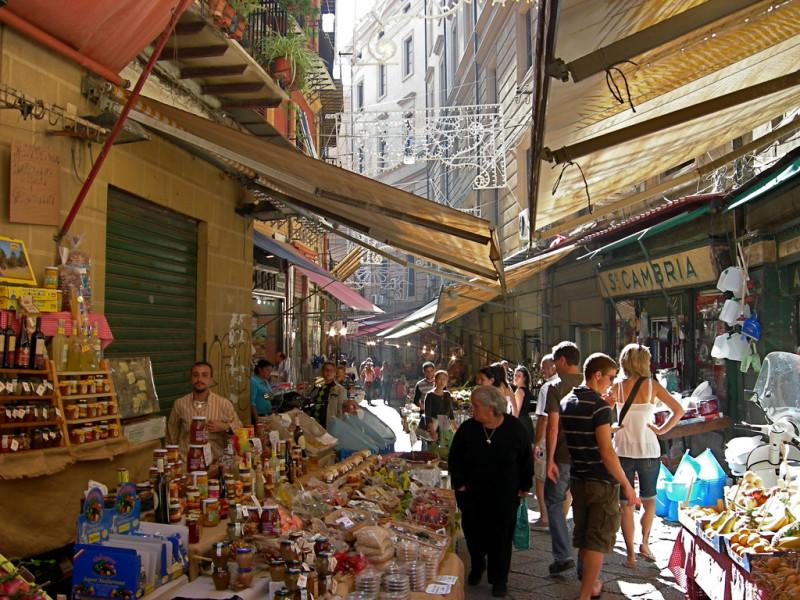 #viaggio enogastronomico fra i #mercati di #Palermo...Ballarò, Vucciria, Capo e Borgo Vecchio bit.ly/1Mzu6E0