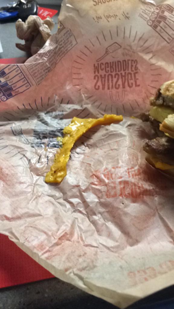 rjonessey's tweet photo. Hot damn👅💦 #cheesepaper http://t.co/MQiBGuaHwT