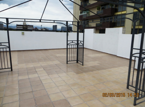 RefuerzoEstruct's tweet photo. #NoSeTeOcurra colocar piso encima de una losa sin impermeabilizar pensando que con eso corregiras el problema. http://t.co/eI0Dl0recz
