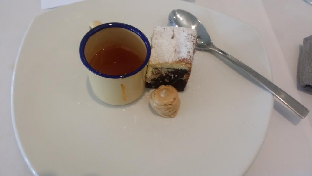 gerryraffy's tweet photo. Amazing 5 course pre #GreenWineAwards food and wine pairing @Waverly Hills. Divine decadence @Nedbank. Wow http://t.co/IGKesn7Tcl