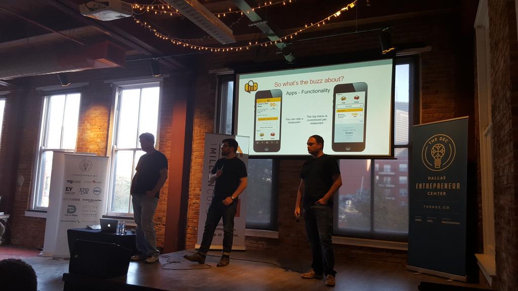 jvazquez78's tweet photo. Great new app from @YumbleB! Download today &amp; rate your next great dish! @theDECtx #restaurants #digitalmarketing http://t.co/K0ggh3w4MQ
