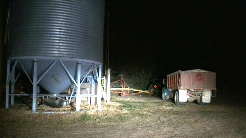 CTVNews's tweet photo. UPDATE: Third girl dies in hospital after suffocating in canola truck on Alberta farm http://t.co/XQk9YZXruC http://t.co/k6VSwNNxz3