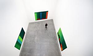 OCAD's tweet photo. Is it true that art looks best in white-walled galleries? http://t.co/KrX3a2BW2a via @guardian http://t.co/LUbrRwLNpo