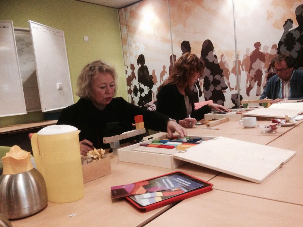 <a href="/MJong100/">Marianne Post</a> wat goed.! Implementatie #Triple-C met de taal van <a href="/yucelmethode/">Yucelmethode</a> #altrecht @hansvanwouwe <a href="/erjee01/">Rob de Jong</a>