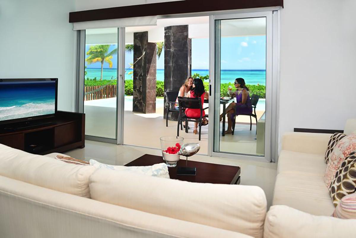 La zona residencial de lujo que tanto deseas te abre las puertas #Exclusiva <a href="/Playadelcarmen/">PlayaDelCarmen</a> ow.ly/RXidg