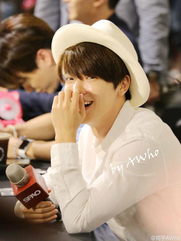 Happy birthday Lee DongHae <3 <3 <3 Just wanna say thay the time passed quickly to take me see you comeback <3 